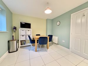 Kitchen/Diner- click for photo gallery
